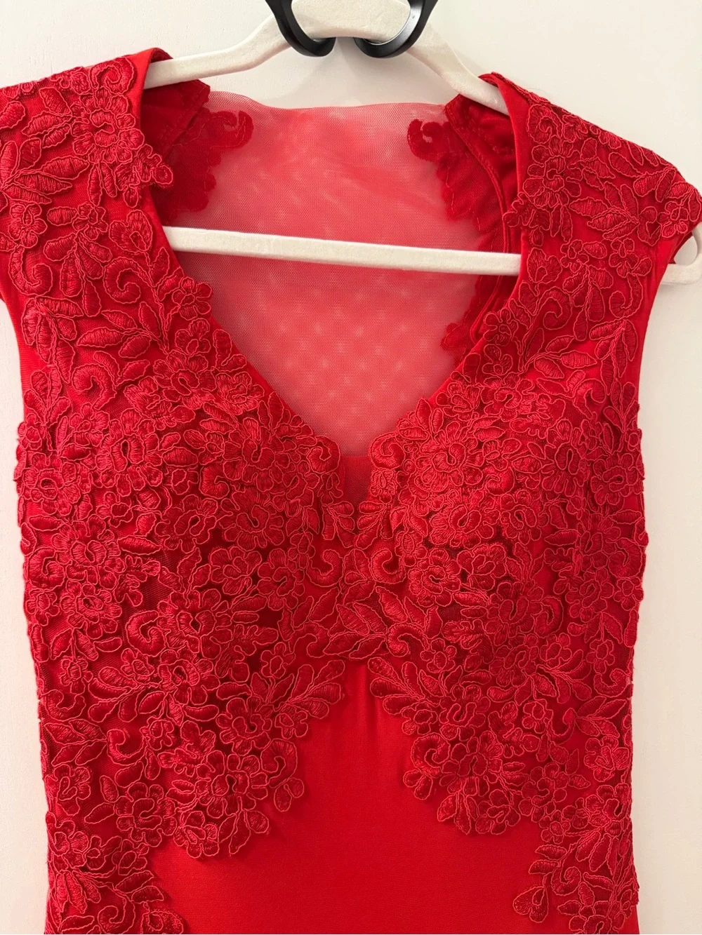 Betsy & Adam Red Lace Applique Illusion Mesh Mermaid Formal Gown Dress 4
